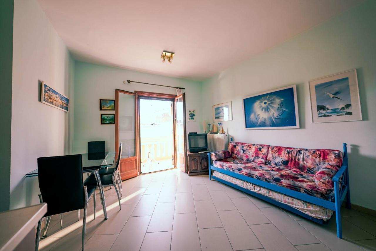 Apartamento Beautiful House In Aegina Exterior foto